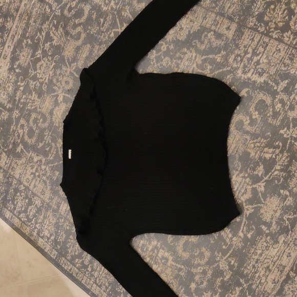 Hilary MacMillan Black Sweater With Ruffle NWT - Picture 8 of 12